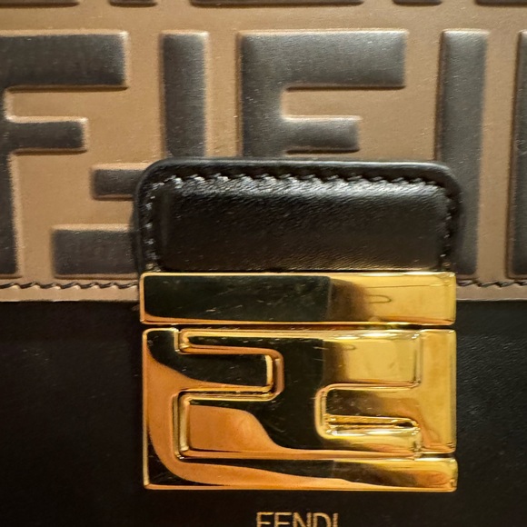 FENDI Vitello Liberty Bi-Color FF 1974 Authentic - Picture 4 of 9